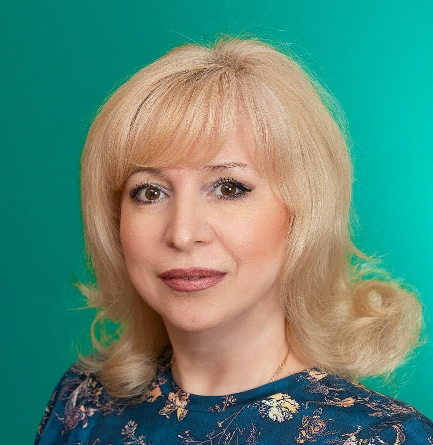 Юрченко Елена Васильевна, руководитель Центра, педагог по дисциплине "Нейрокаллиграфия". 